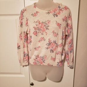 Forever 21 floral and cream sweater 🌻